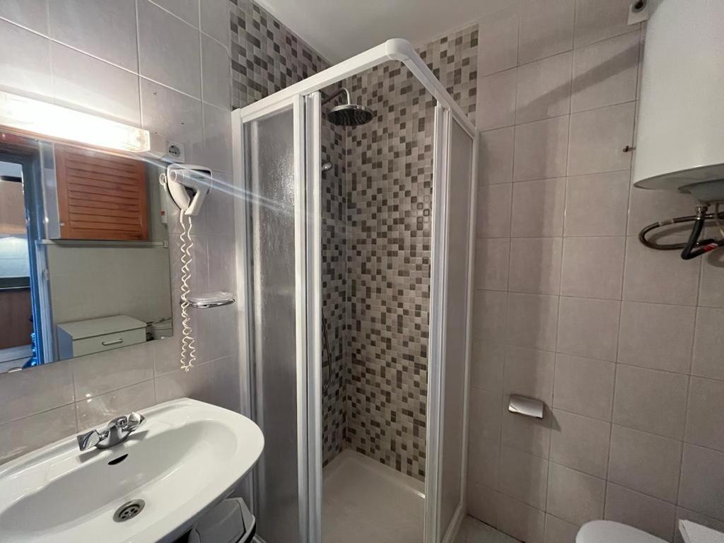 Immodelpas Chamois Apartment ปาสเดลากาซา ภายนอก รูปภาพ